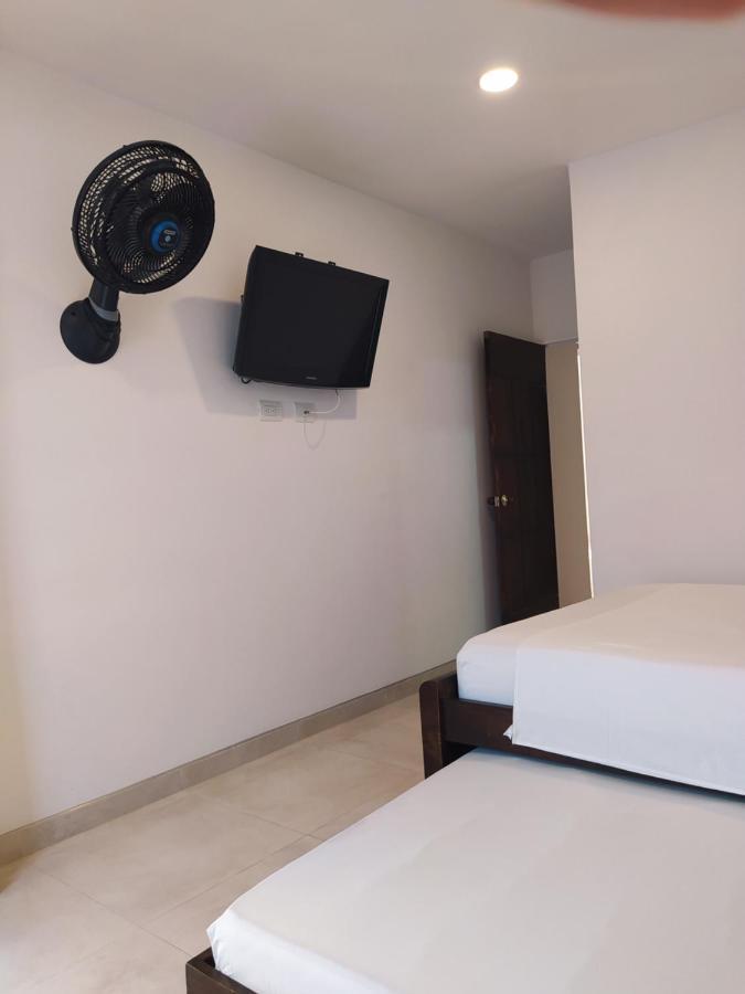 Hotel Brisas Del Norte Roldanillo Exteriör bild