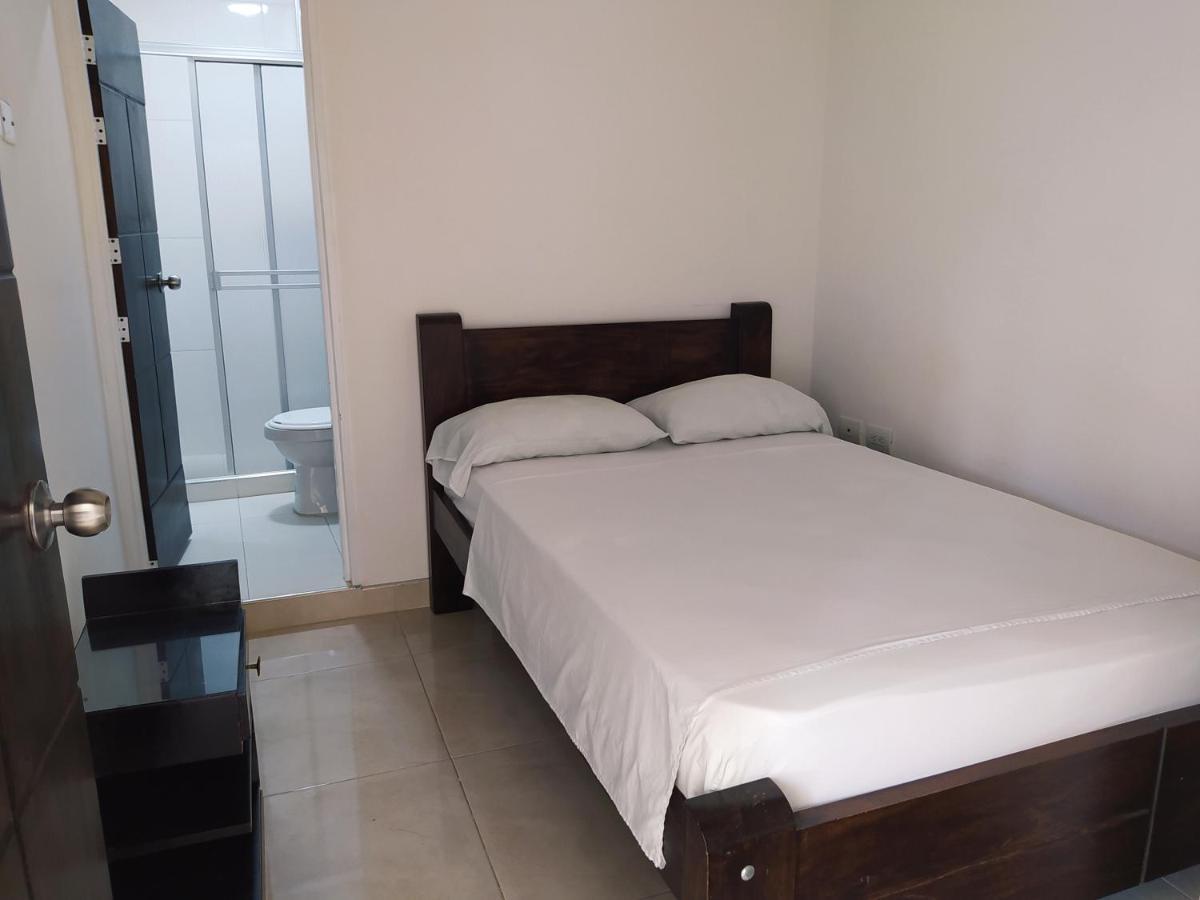 Hotel Brisas Del Norte Roldanillo Exteriör bild