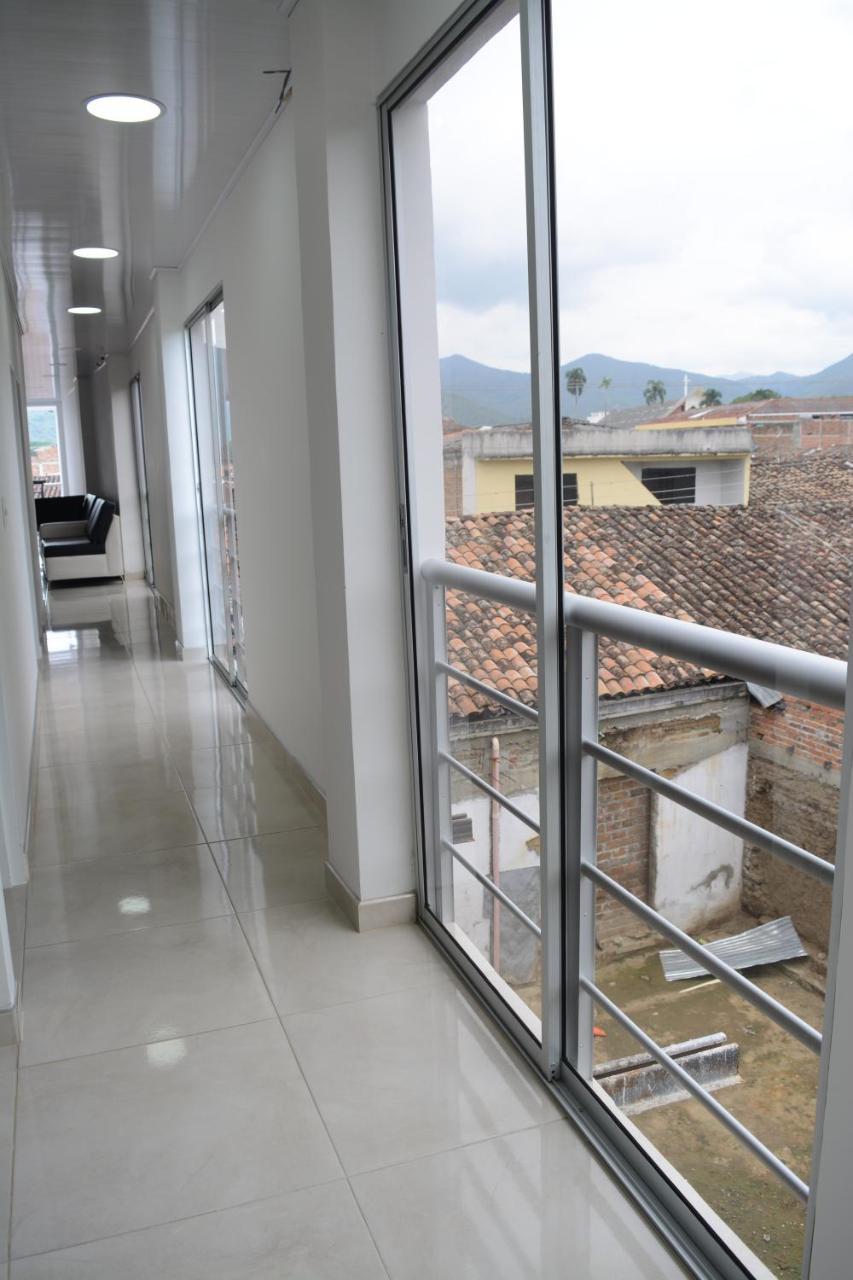 Hotel Brisas Del Norte Roldanillo Exteriör bild