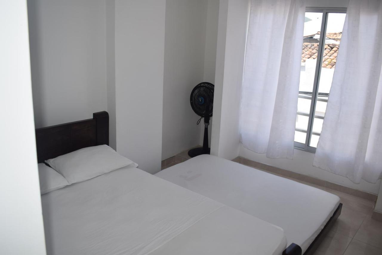 Hotel Brisas Del Norte Roldanillo Exteriör bild